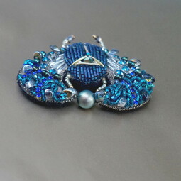 Green-blue scarab