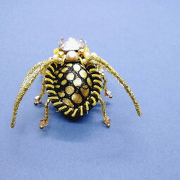 Gold bee