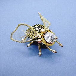 Gold bee