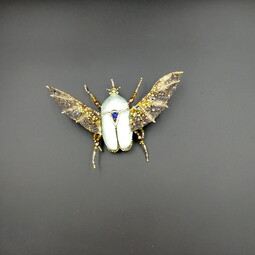 Green giant bug