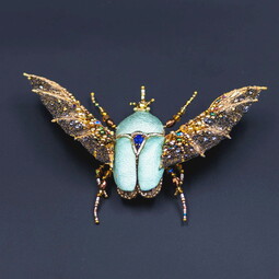 Green giant bug