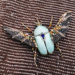 Green giant bug