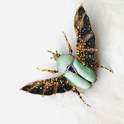 Green giant bug