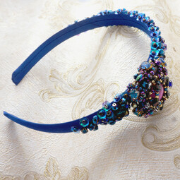 Hair rim with a flower