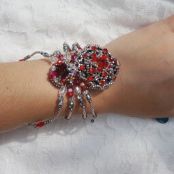 Hand spider